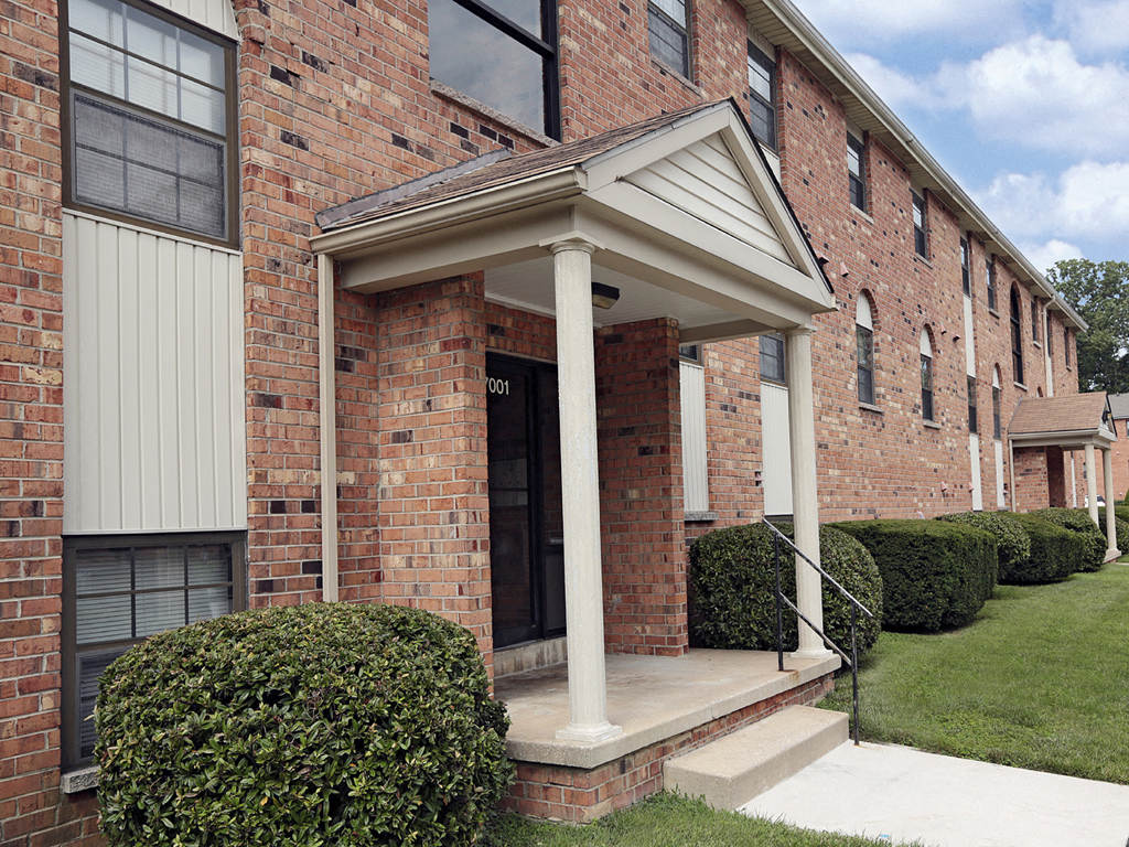 Lawyers Hill Apartments Image 1